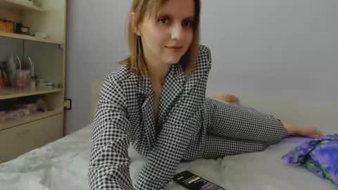 Snapshot of iveto69 chatting on March 10, 2025, 7:42 am Iveta online show from March 10, 2025, 7:42 am