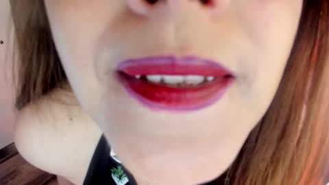 IVETTE online show from December 15, 2025, 11:36 am