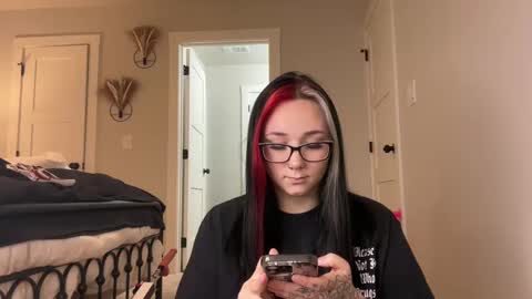 ivey jade online show from October 2, 2025, 6:42 am