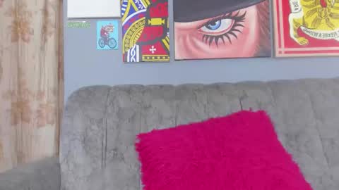 IvonJanice online show from December 17, 2025, 2:12 pm