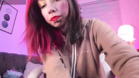 Ivonne  online show from October 11, 2025, 12:15 pm