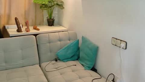 Snapshot of ivonneanddom chatting on October 24, 2025, 10:11 am ivonneanddom online show from October 24, 2025, 10:11 am