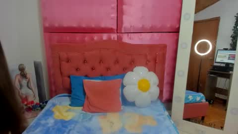 Ivonny online show from November 13, 2025, 11:09 am