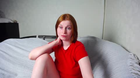 Snapshot of ivoryanne chatting on February 13, 2025, 8:03 pm Anne online show from February 13, 2025, 8:03 pm