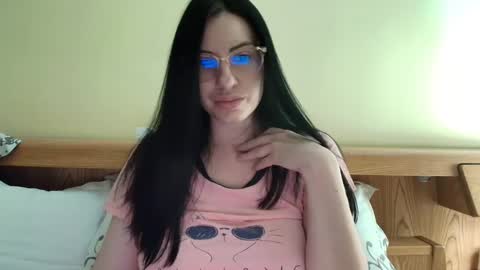 Ivory online show from December 3, 2024, 3:55 pm