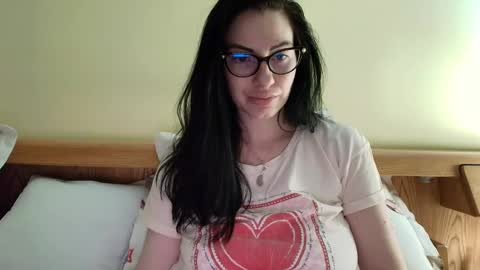 Snapshot of ivoryorchid chatting on December 30, 2024, 4:08 pm Ivory online show from December 30, 2024, 4:08 pm