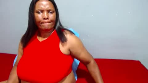 Snapshot of ivorytits48 chatting on February 13, 2025, 9:30 am IVORYTITS48 online show from February 13, 2025, 9:30 am