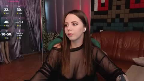 ivorywood_ online show from September 28, 2025, 10:31 am