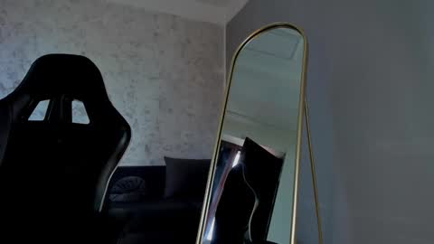 Snapshot of ivy_bellee chatting on February 7, 2025, 11:34 am Ivy bellee online show from February 7, 2025, 11:34 am