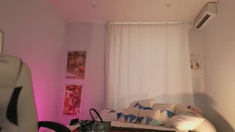 Snapshot of ivyhoney chatting on October 7, 2025, 10:34 am IVY - Follow me 3 online show from October 7, 2025, 10:34 am