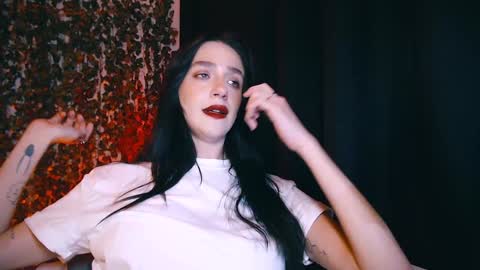 Miss Ivy online show from January 19, 2025, 7:26 pm