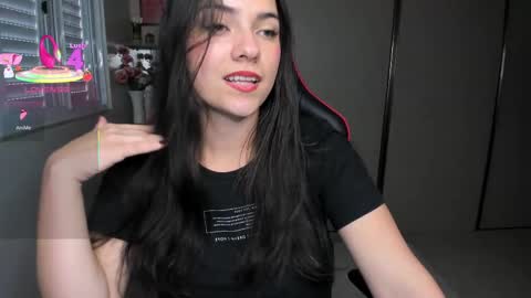 Snapshot of ivyy_scott chatting on October 23, 2025, 5:55 pm Ivvy online show from October 23, 2025, 5:55 pm