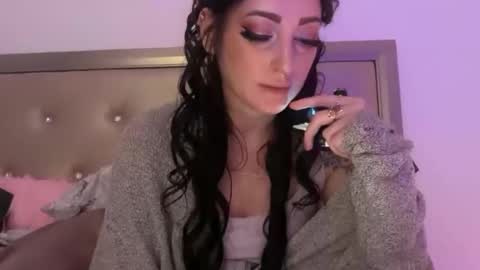 Snapshot of ivyyrosee8 chatting on October 17, 2025, 1:53 am Ivy Rose online show from October 17, 2025, 1:53 am