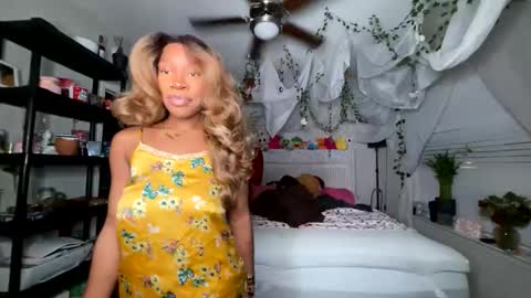 iwantyami online show from December 19, 2025, 12:28 am