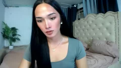 iwillcum4u_ online show from November 19, 2025, 2:33 am