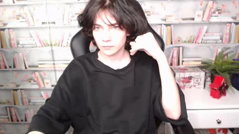 Maxim online show from February 27, 2025, 8:42 pm