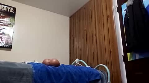 iyzyoatnzmlz online show from November 28, 2025, 11:18 pm