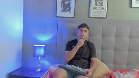 izaack online show from December 13, 2024, 6:16 pm