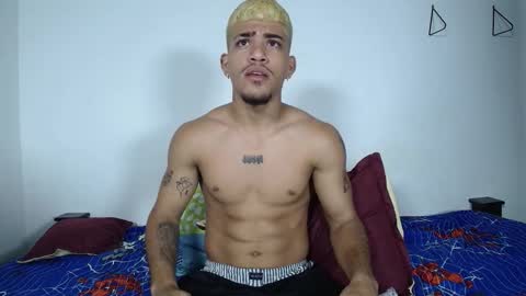 izaack online show from October 6, 2025, 2:58 pm