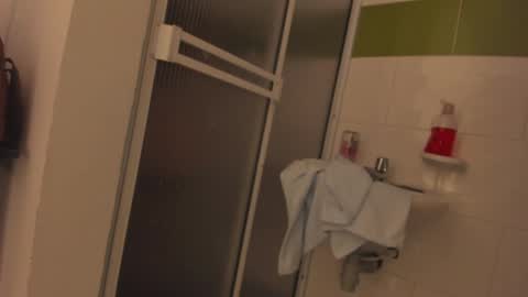 Iza online show from January 18, 2025, 2:14 am