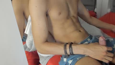 Snapshot of izato chatting on March 12, 2025, 5:28 pm izato online show from March 12, 2025, 5:28 pm