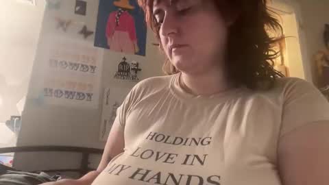 izzyishottttt online show from October 27, 2025, 10:19 am