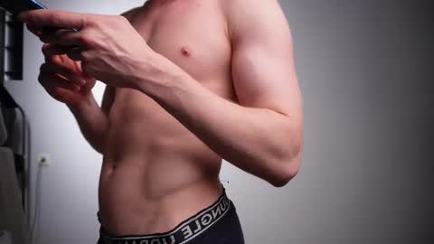 Danny online show from November 17, 2025, 9:48 am