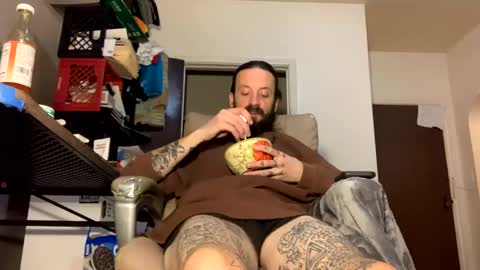 Snapshot of j_boogie_mane chatting on December 12, 2024, 1:21 am j boogie online show from December 12, 2024, 1:21 am