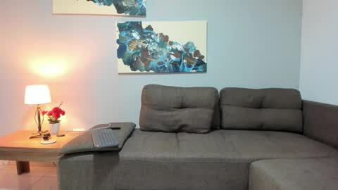 Calix  Independient model Insta and twt Calixsnake online show from November 18, 2025, 1:00 am