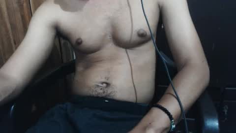 Snapshot of j_castello chatting on December 4, 2025, 2:10 am J online show from December 4, 2025, 2:10 am