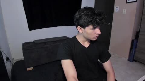 Snapshot of j_u_p_i_t_e_r chatting on December 9, 2024, 11:47 am Noah online show from December 9, 2024, 11:47 am