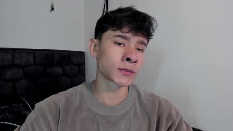 Snapshot of j_u_p_i_t_e_r chatting on February 1, 2025, 1:20 pm Noah online show from February 1, 2025, 1:20 pm