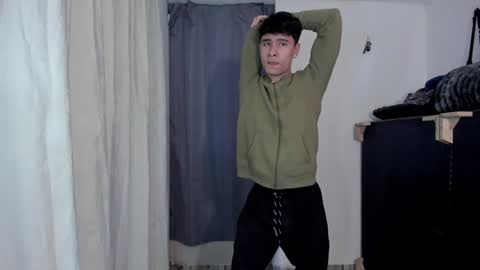 Snapshot of j_u_p_i_t_e_r chatting on February 6, 2025, 2:26 pm Noah online show from February 6, 2025, 2:26 pm