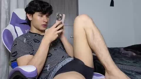 Snapshot of j_u_p_i_t_e_r chatting on November 2, 2025, 1:13 pm Noah online show from November 2, 2025, 1:13 pm