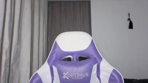 Snapshot of j_u_p_i_t_e_r chatting on November 27, 2025, 11:51 pm Noah online show from November 27, 2025, 11:51 pm