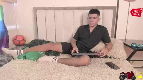 Snapshot of jack_castell chatting on October 19, 2025, 1:34 pm JACK CASTELL online show from October 19, 2025, 1:34 pm