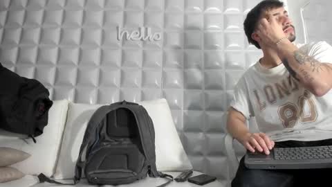 JACK DANIEL online show from October 12, 2025, 2:27 pm