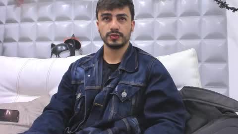 JACK DANIEL online show from October 25, 2025, 4:57 pm