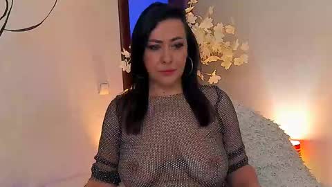 Snapshot of jackiejee_ chatting on January 16, 2025, 11:48 am Jackie online show from January 16, 2025, 11:48 am