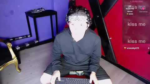 Snapshot of jackson_n_scarlett chatting on November 28, 2025, 2:53 pm Jackson n Scarlett online show from November 28, 2025, 2:53 pm