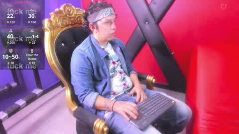 Snapshot of jackson_n_scarlett chatting on November 30, 2025, 1:59 pm Jackson n Scarlett online show from November 30, 2025, 1:59 pm