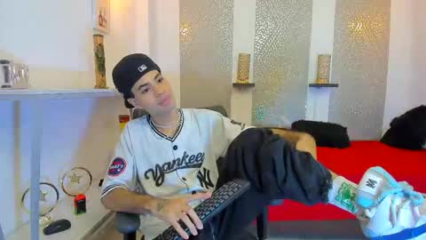 jacob_blackwell online show from November 13, 2025, 12:04 pm