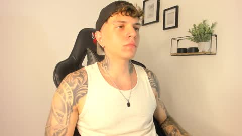 Snapshot of jacobb116 chatting on February 20, 2025, 2:51 am jacobb116 online show from February 20, 2025, 2:51 am
