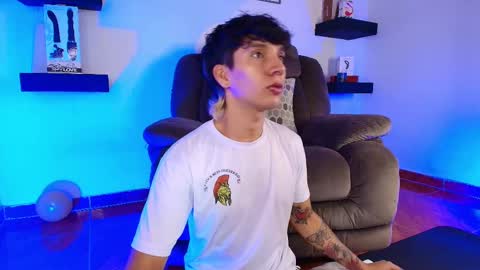 Snapshot of jacobo__parker21 chatting on February 9, 2025, 9:39 pm jacobo parker online show from February 9, 2025, 9:39 pm