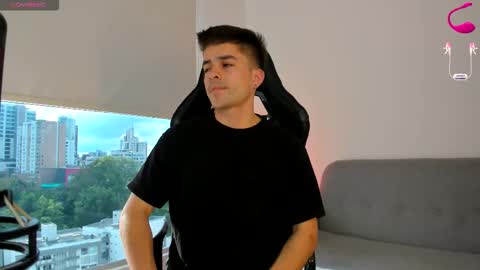 JACOB STONES online show from November 11, 2025, 8:53 pm