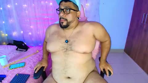 Snapshot of jacoob_woods chatting on March 1, 2025, 5:52 am daddy sir master bear online show from March 1, 2025, 5:52 am