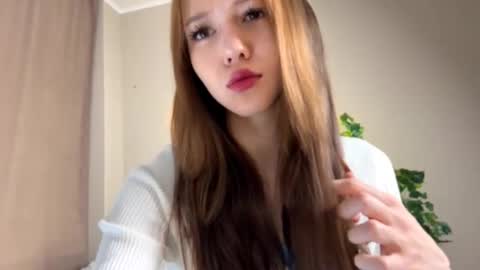 Snapshot of jadalindloff chatting on December 14, 2025, 1:33 am Kate online show from December 14, 2025, 1:33 am