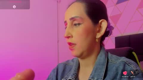 Snapshot of jadde13 chatting on November 6, 2025, 8:54 pm Jadde online show from November 6, 2025, 8:54 pm