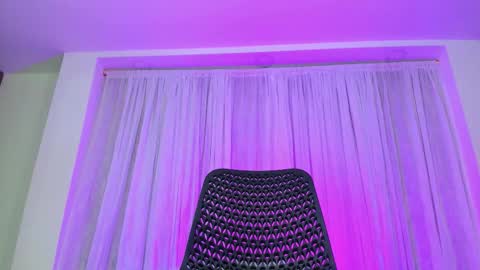 JADDYK  online show from December 1, 2025, 9:20 pm