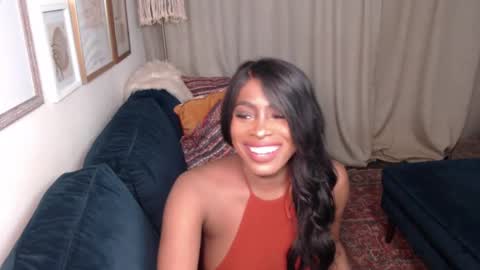 Snapshot of jade1677 chatting on December 16, 2024, 4:45 am Jade online show from December 16, 2024, 4:45 am
